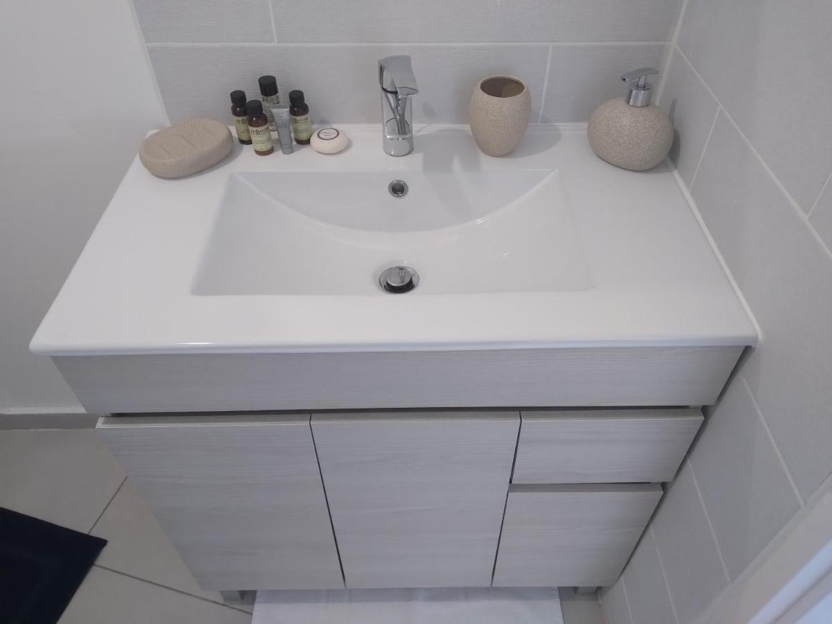 Le Yuka Appartement Saint-Francois  Buitenkant foto